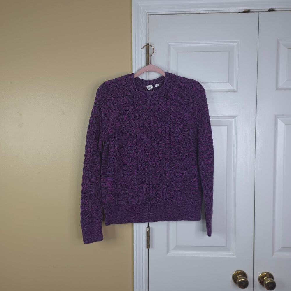 Gap Women's Wavy Cable Knit Crewneck Sweater in Purple Size Medium